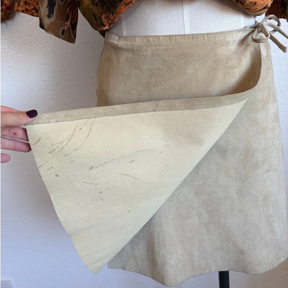 Vintage GAP Suede Mini Skirt size S - Picture 5 of 7